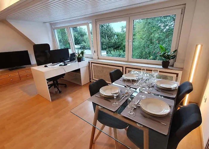 Modern 2.5 Bedroom Duplex Near Messe, Airport, Arena *