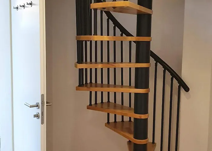 Modern 2.5 Bedroom Duplex Near Messe, Airport, Arena Appartement Düsseldorf