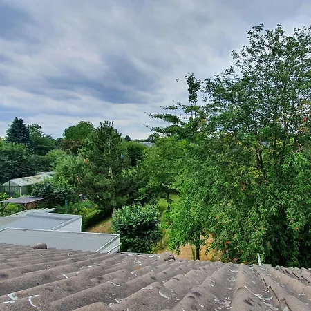 Modern 2.5 Bedroom Duplex Near Messe, Airport, Arena Düsseldorf