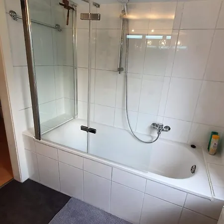 Modern 2.5 Bedroom Duplex Near Messe, Airport, Arena