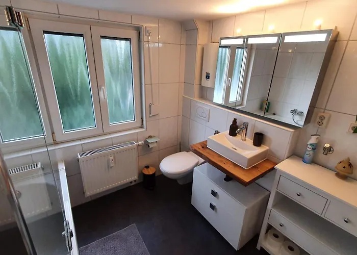 Modern 2.5 Bedroom Duplex Near Messe, Airport, Arena * Düsseldorf