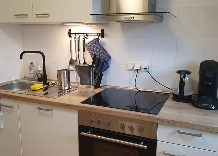 Modern 2.5 Bedroom Duplex Near Messe, Airport, Arena Apartamento *