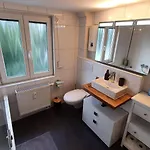 Modern 2.5 Bedroom Duplex Near Messe, Airport, Arena * Düsseldorf