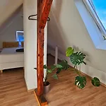 Modern 2.5 Bedroom Duplex Near Messe, Airport, Arena *