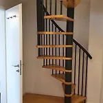 Modern 2.5 Bedroom Duplex Near Messe, Airport, Arena Apartamento Düsseldorf