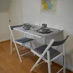 Modern 2.5 Bedroom Duplex Near Messe, Airport, Arena Düsseldorf